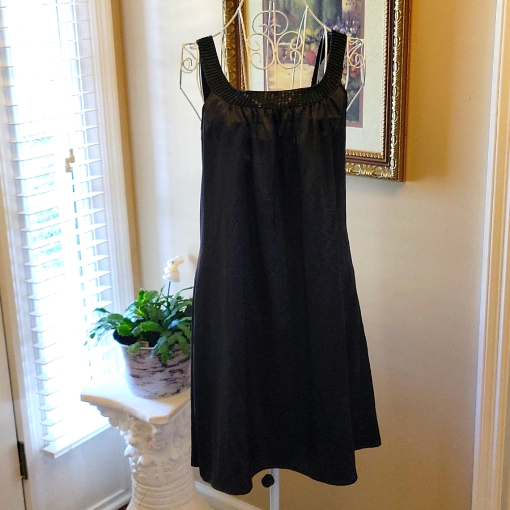 BCBG little black dress sleeveless stretch beaded neckline stretch Small…EUC